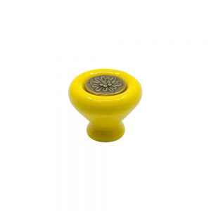 ידיות כפתור למטבח ורהיטים קרמיקה P20 – צהוב עם דקור ברונזה